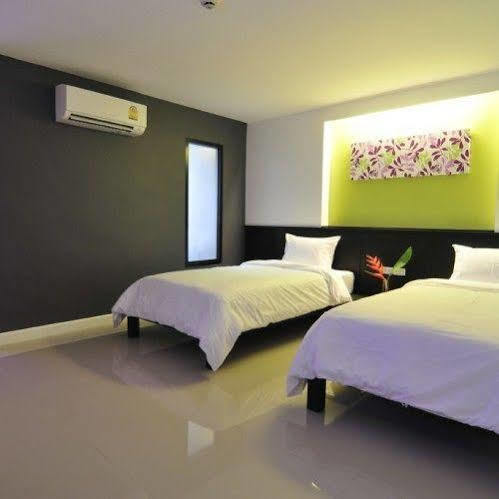@24Boutique Hotel Накхонситхаммарат Экстерьер фото
